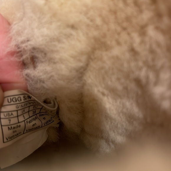 UGG Romely Buckle Chestnut Boots - Women's Size 7 - Picture 11 of 11